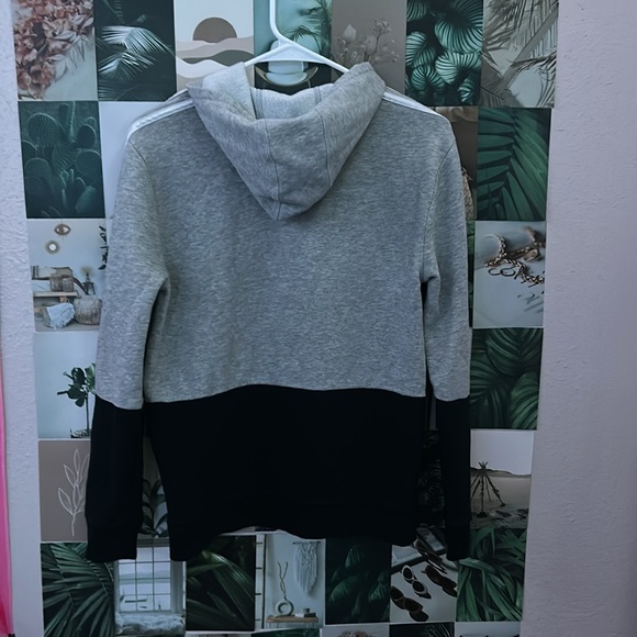 Adidas boys Gray and Black Hoodie - Picture 4 of 4